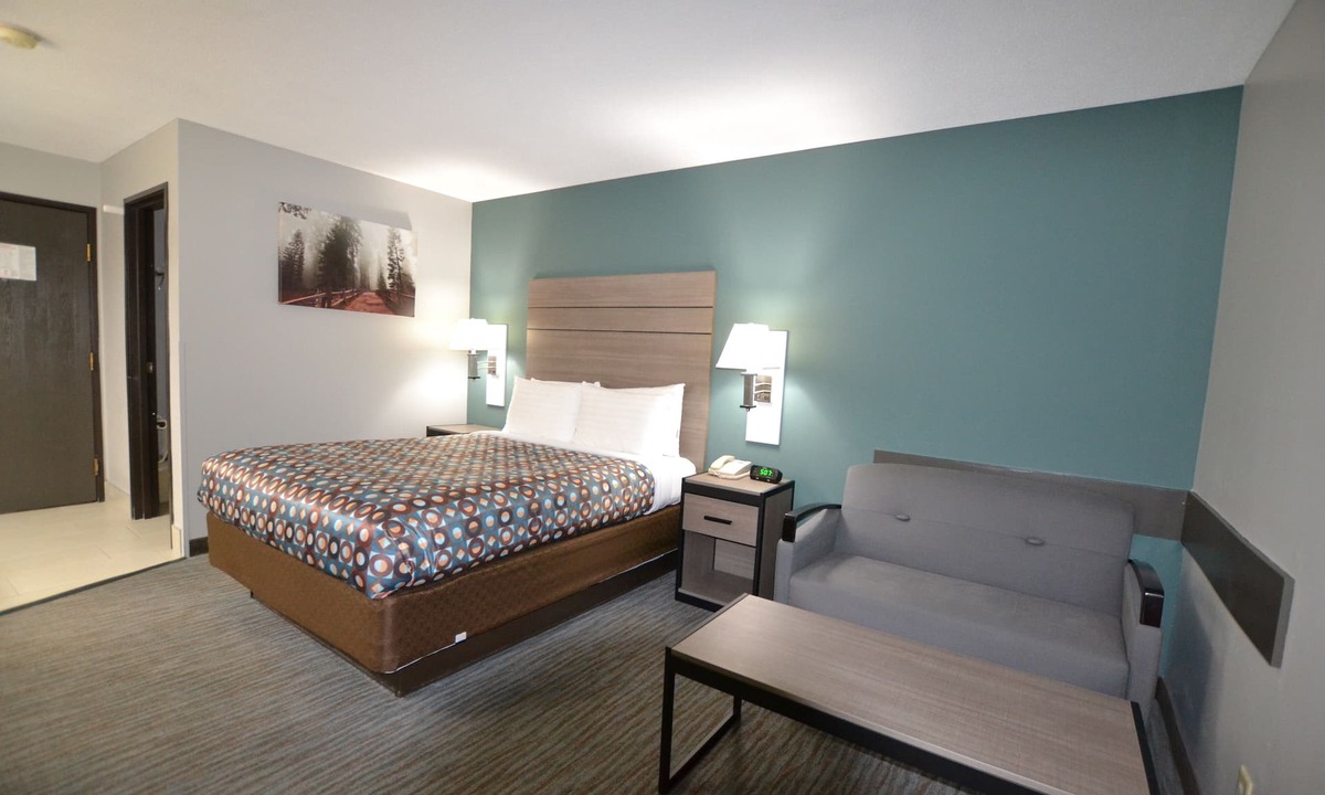 Council Bluffs Hotel | Countryside Inn & Suites