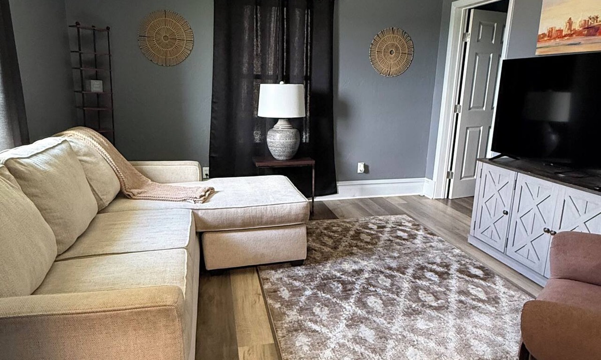 Midtown Apartment | Cozy 1-bedroom apartment in serene Oklahoma City with AC