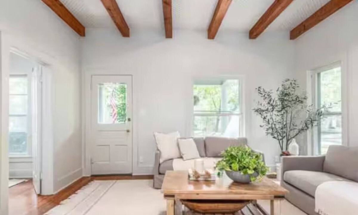 Oread House | Cozy 2-bedroom house in tranquil Lawrence with AC