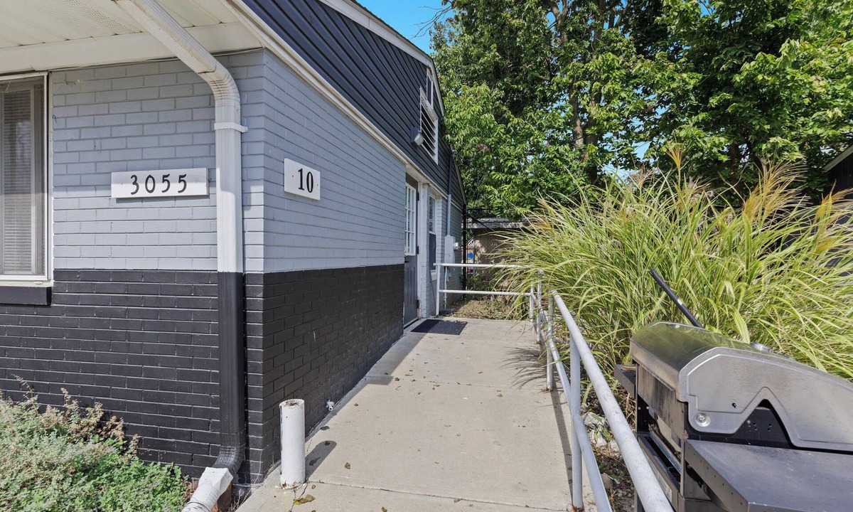 Mapleton/Fall Creek Apartment | Cozy Studio Apartment - Close To It All!