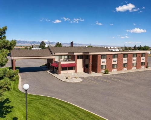 Lake Point Hotel | Days Inn by Wyndham Lake Point