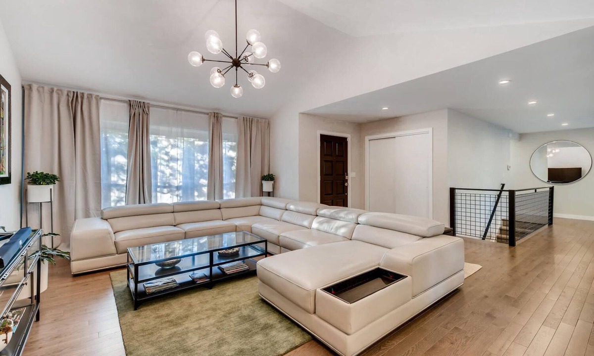 Hampden House | Dazzling Modern Denver Home