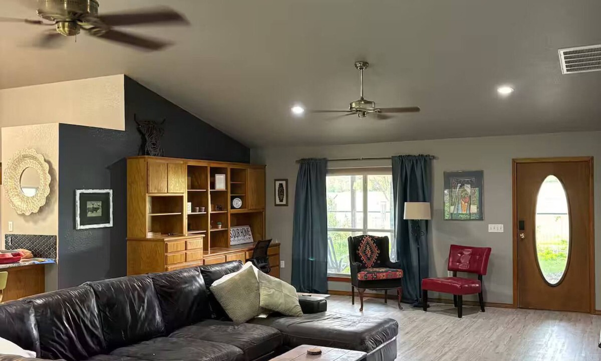 Oatmeal House | DbarD Ranch