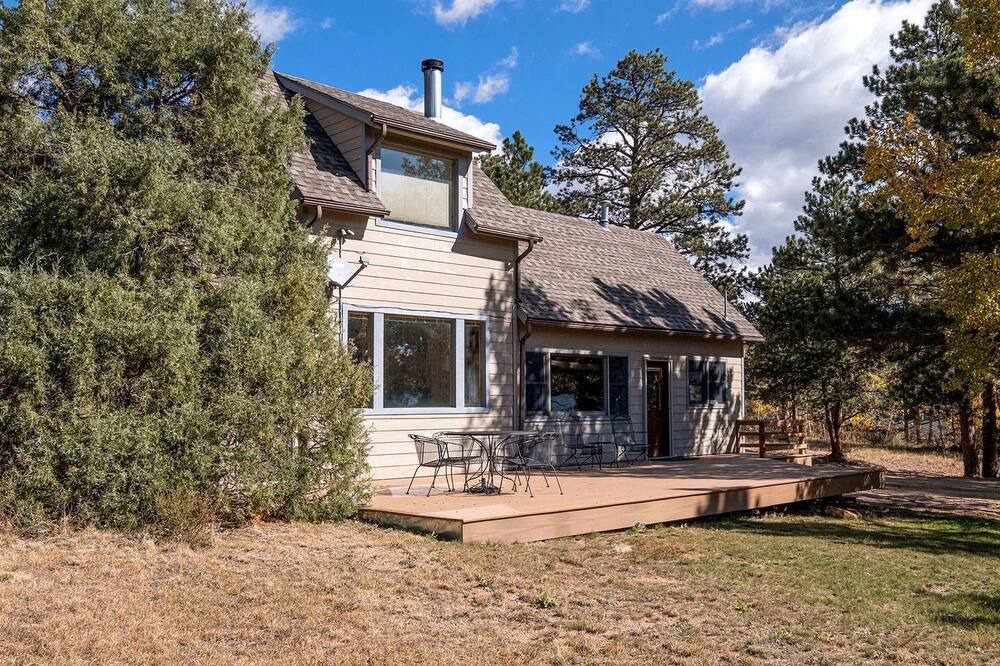 Estes Park Cabin | Delightful Rustic Cabin with Fireplace and Spectacular Mountain Views in Estes Park, Colorado