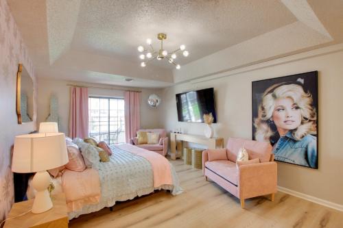 Louisburg House | 'Dolly Suite' at The Saint Hotel, Near Wineries!