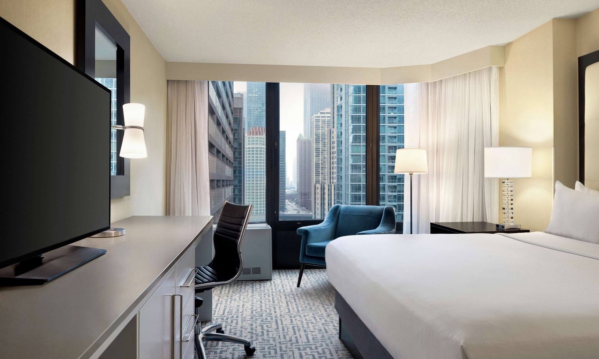 Streeterville Hotel | DoubleTree by Hilton Chicago - Magnificent Mile