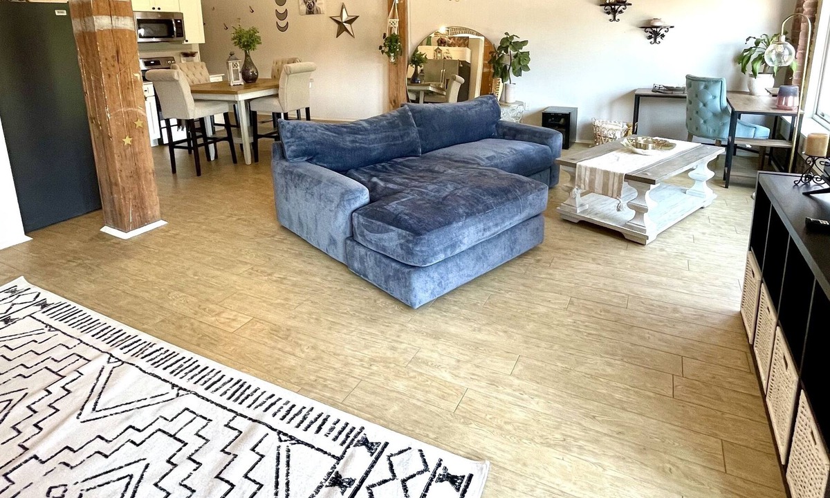 River Market Apartment | Dreamy 1BR Loft w/ King Bed in the Rivermarket