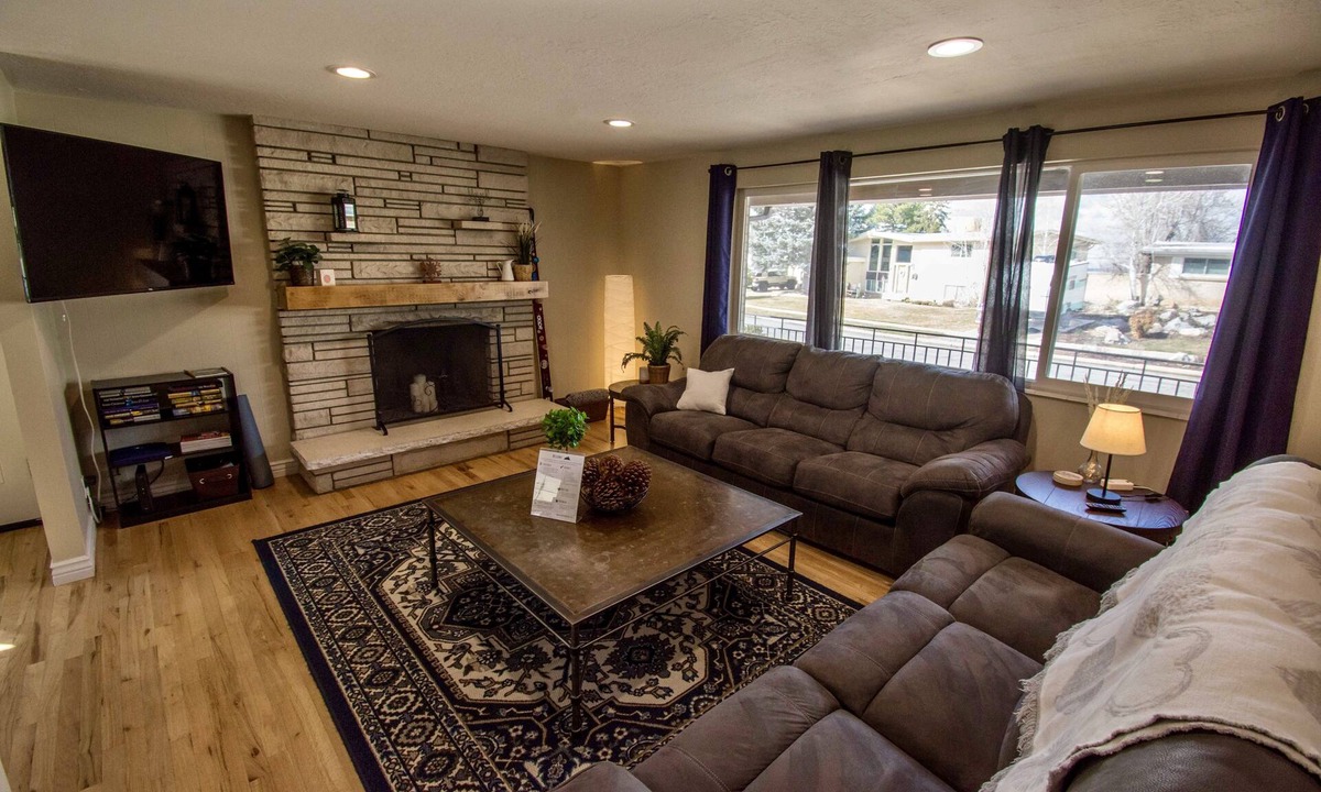 Cottonwood Heights House | Early Bird Discount - Ski House with workspace + VIEWS!