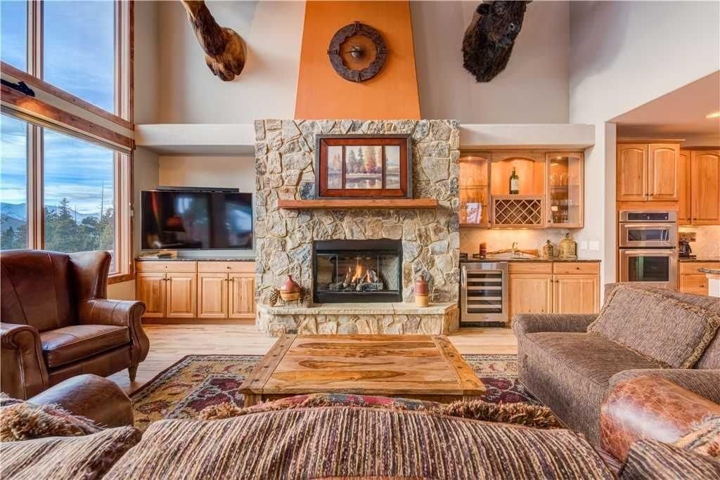 Woodmoor House | Emmett's Overlook