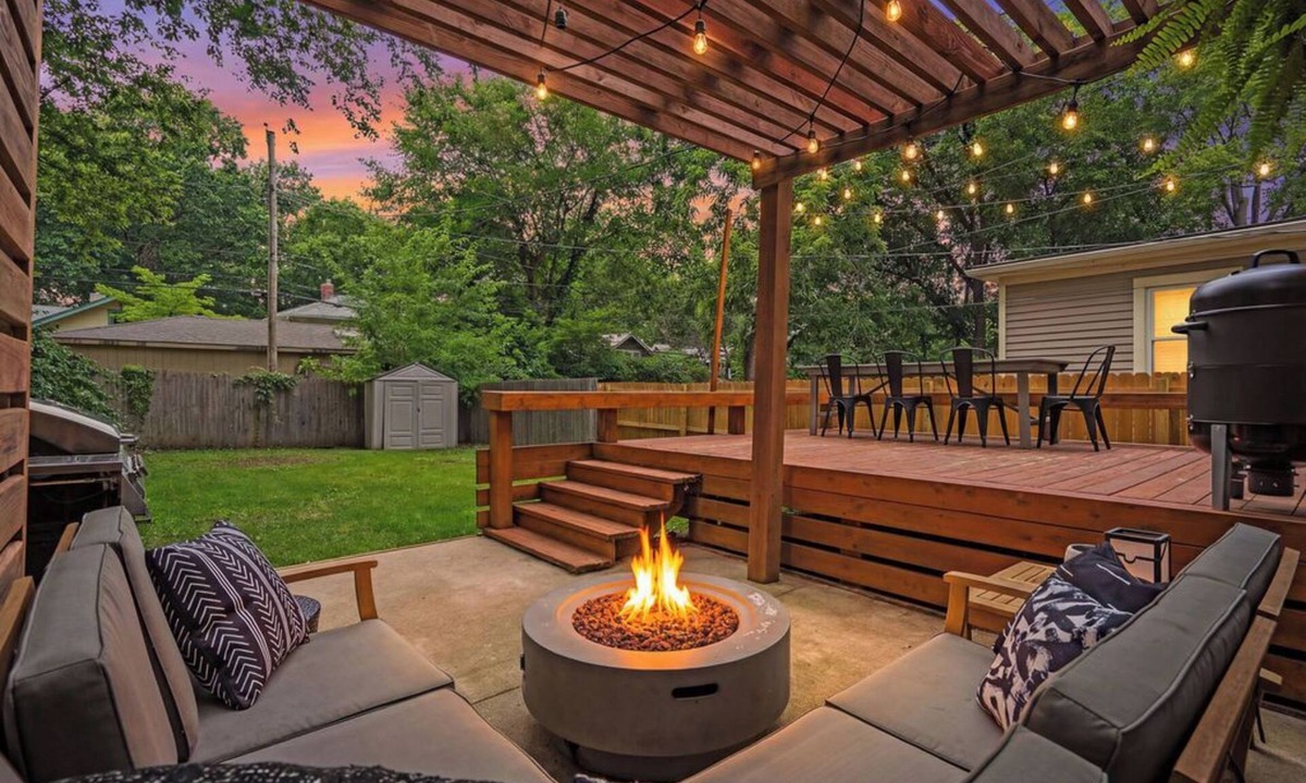 South Kansas City House | Entertainer - Brookside + Walkable + Firepit