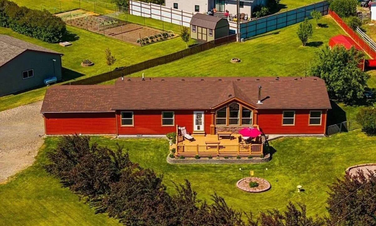 Boulder House | Entire home in Boulder, MT The Boulder House