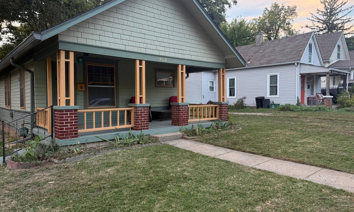 Rosedale House | Entire Home in Kansas City, Kansas