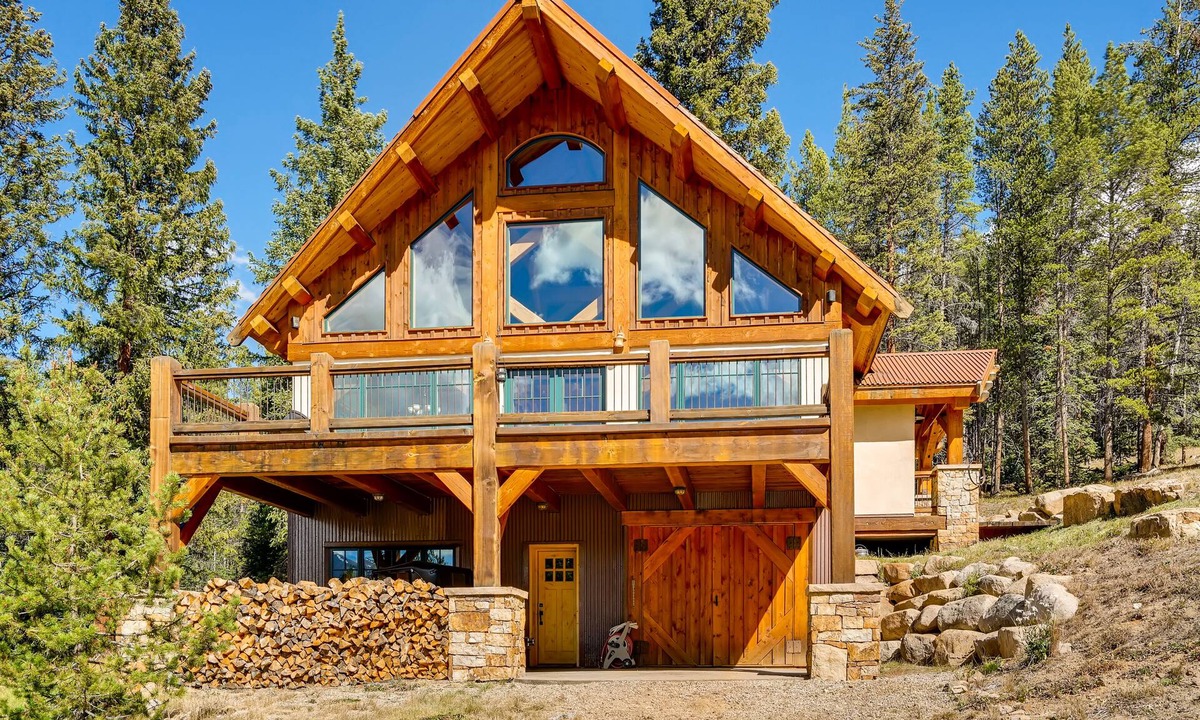 Red Cliff House | Evening Star: amazing mountain home in the Rockies near skiing