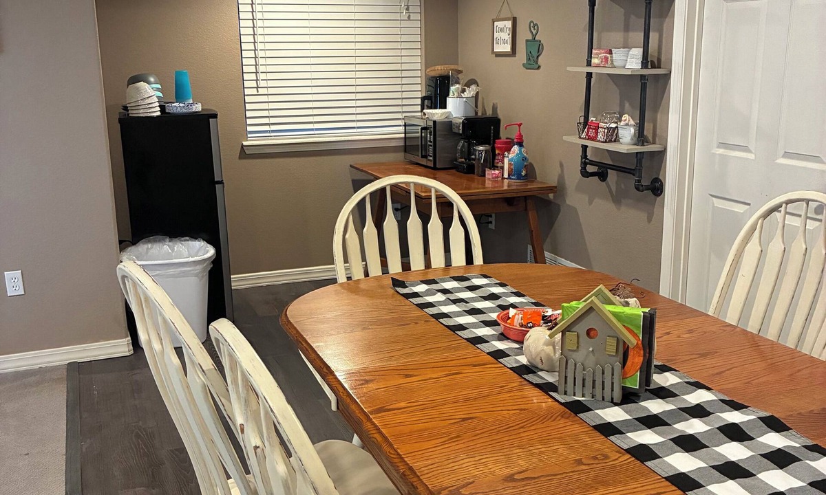 Strasburg House | Family farm stay in a walkout basement