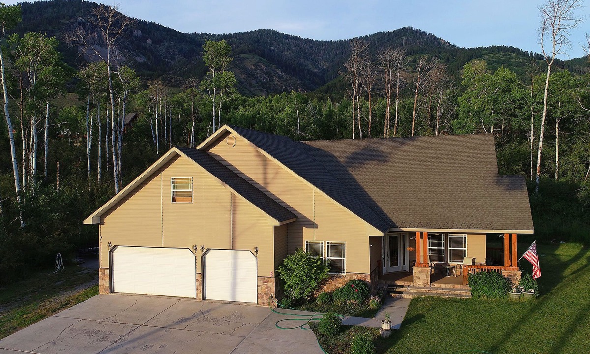 Star Valley Ranch House | Family Lodge in Beautiful Star Valley