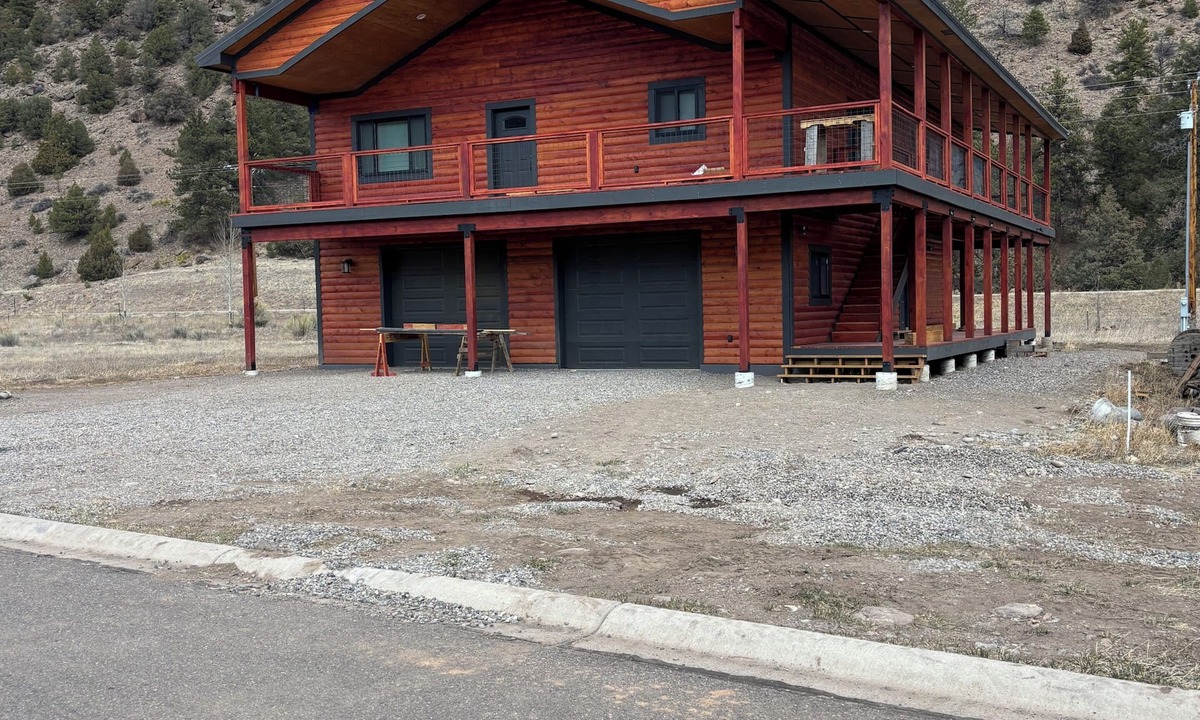 Rio Vista Estates Cabin | Gorgeous 2B/2BA New Cabin w Big Mountain/River Views