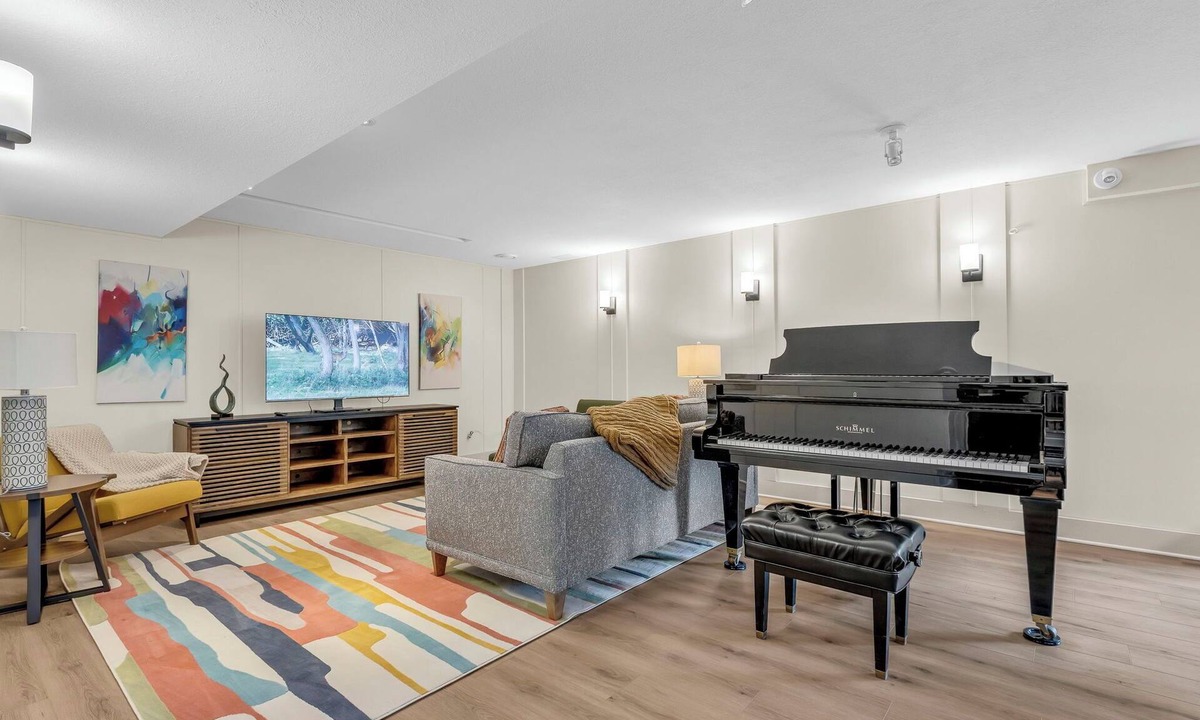 Overland Park Apartment | Grand Piano Suite. Stay inspired. Stay in style.
