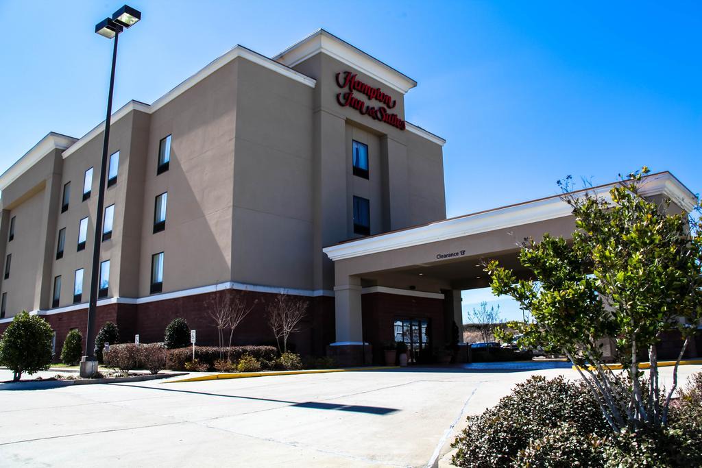 Grenada Hotel | Hampton Inn & Suites Grenada