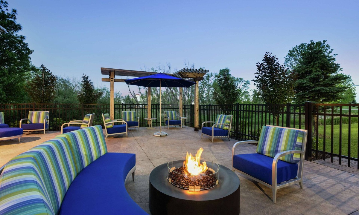 Rogers Hotel | Hampton Inn & Suites Rogers