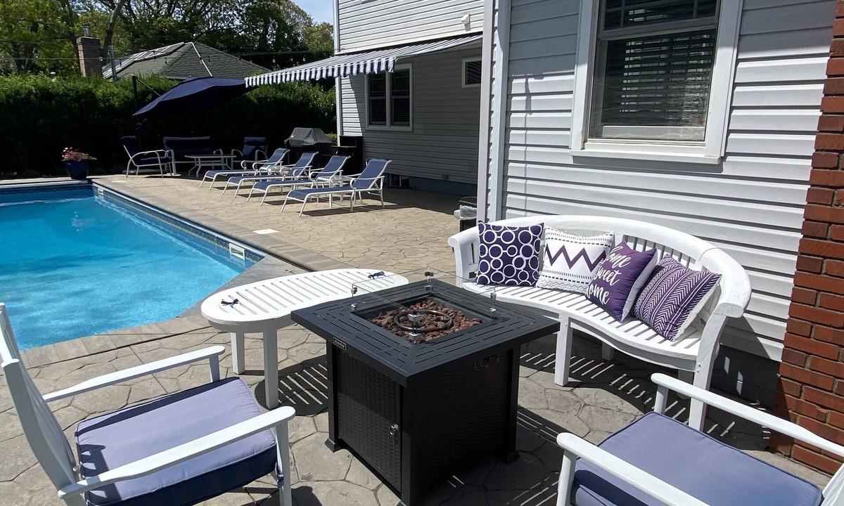 Hampton Bays House | Hamptons Oasis with Heated Pool