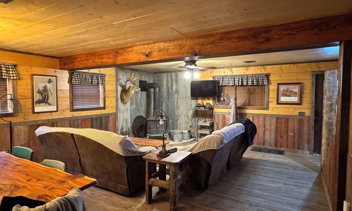 Bowring Cabin | Hidden Cabin in the Woods
