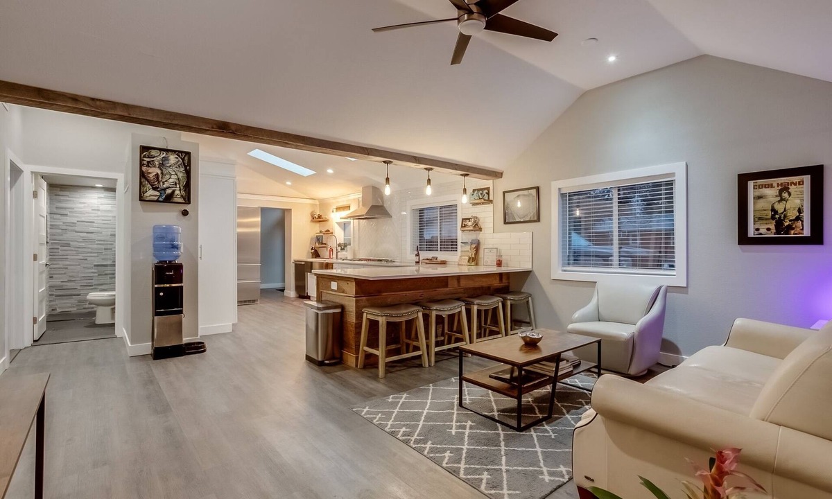 Golden House | Hidden Gem * 3 Beds Near Golden