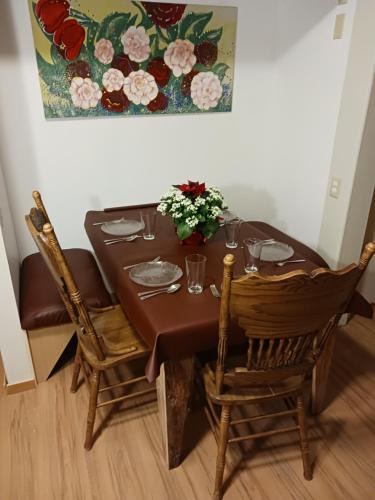 Brew Bay Apartment | Higgin's Inn