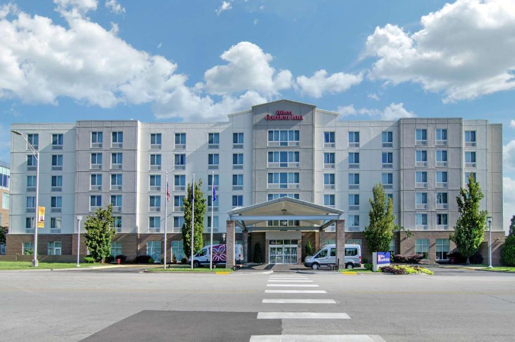 Riverview Hotel | Hilton Garden Inn Kansas City/Kansas