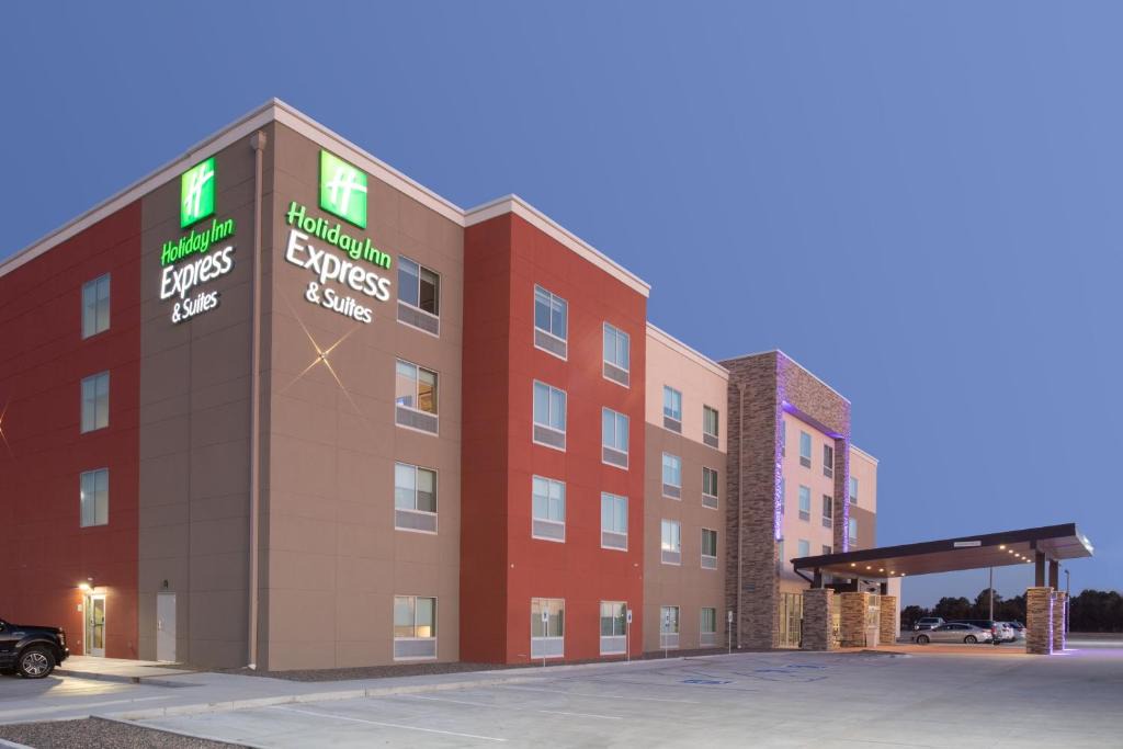 Goodland Hotel | Holiday Inn Express & Suites - Goodland I-70 by IHG