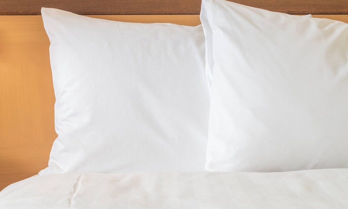 Maize Hotel | Holiday Inn Express & Suites Wichita Northwest by IHG