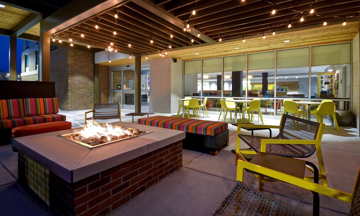 Wichita Hotel | Home2 Suites by Hilton Wichita Downtown Delano