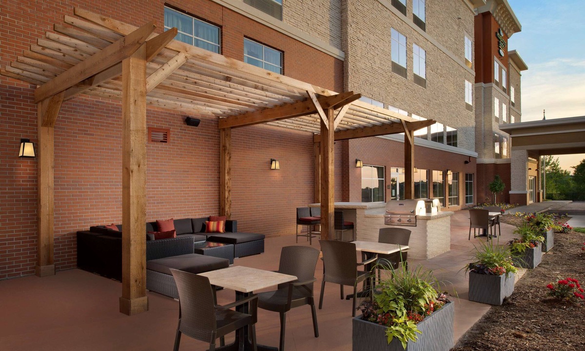 I-435 West KC-KS Hotel | Homewood Suites by Hilton Kansas City Speedway