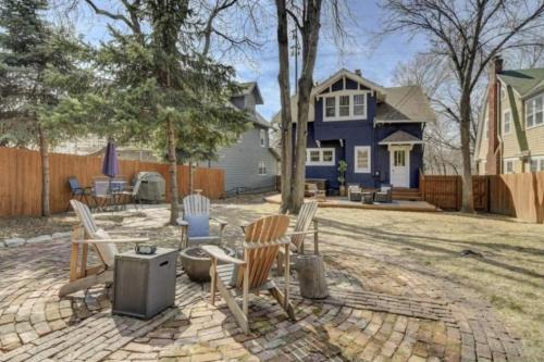 Downtown Omaha House | Hot Tub Midtown Omaha Fire Pit Close to Zoo