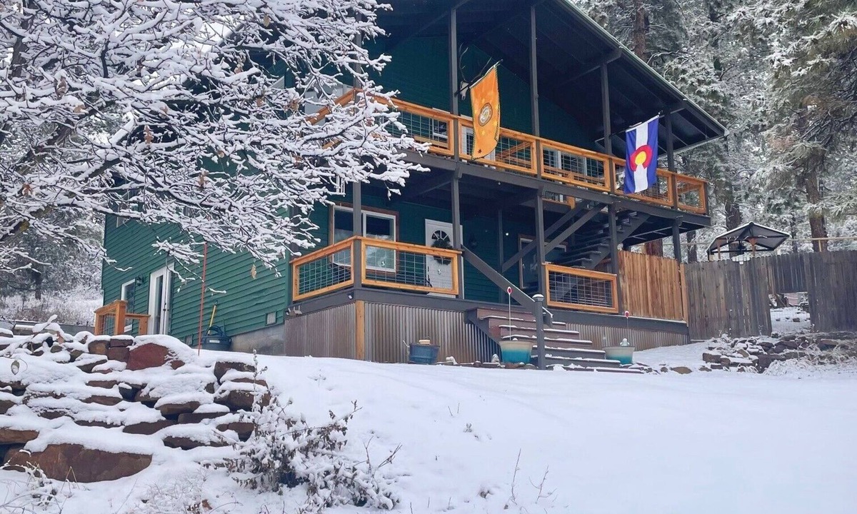 Durango House | Hot tub-Mountain retreat on 4 acres - only 7 mi to downtown Durango
