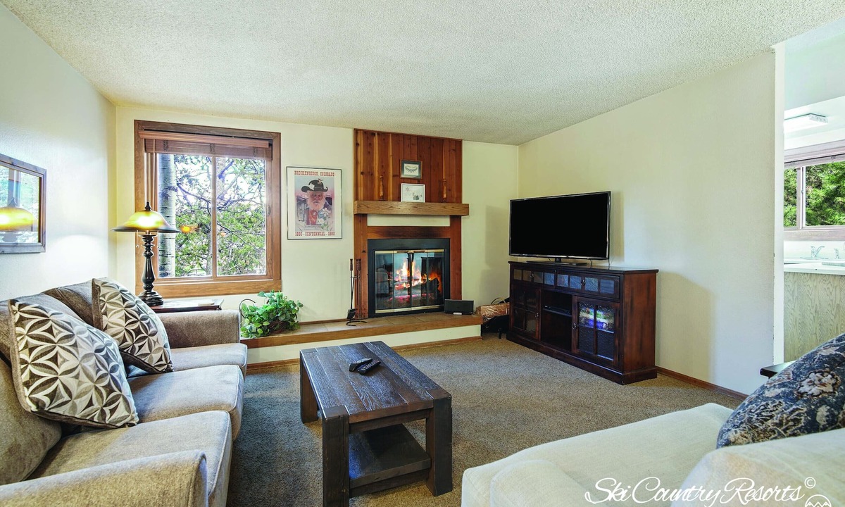 Historic District Condo | Ideal Breck Location! Modern Updates Throughout. Private Balcony. SH52