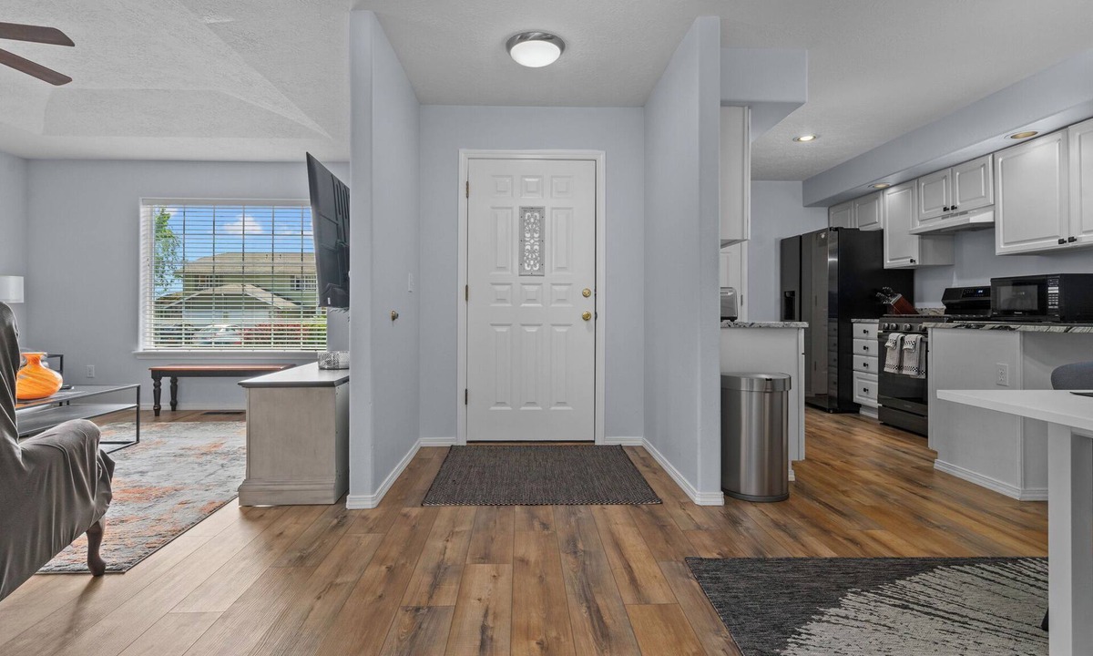 Keizer House | Inviting 2BR Half-Plex-Equipped Kitchen & Garage