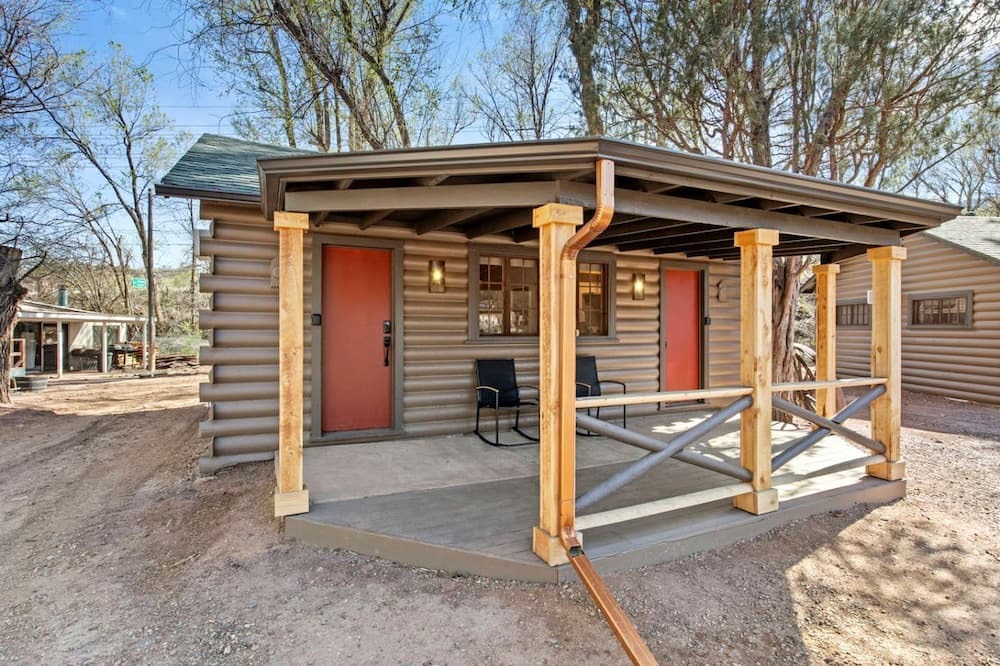 Colorado Springs Cabin | Inviting Rustic Cabins with Outdoor Gathering Areas near Garden of the Gods in Colorado Springs, Colorado
