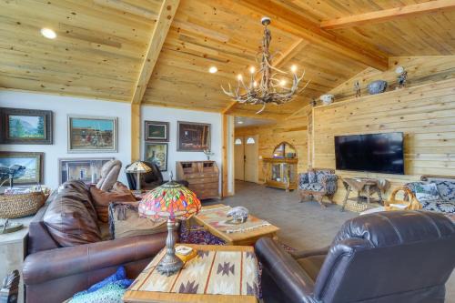 Jefferson House | Jefferson Home w/Mountain Views & Horse Pastures