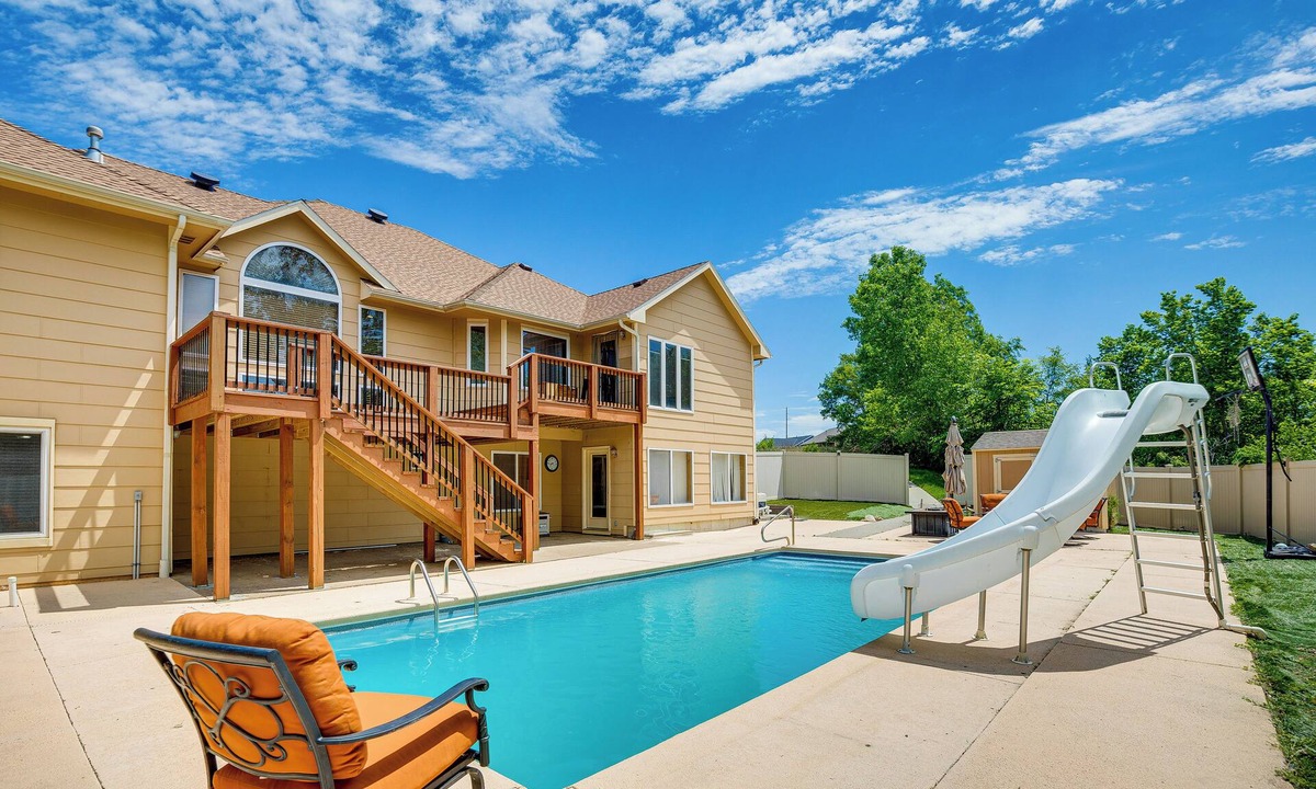 Junction City House | Junction City Home w/Hot Tub - Near Milford Lake!
