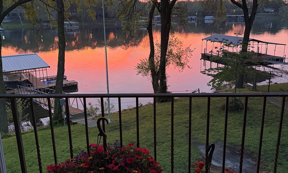Vinita House | Ketchum Cove Family & Pet-Friendly Lake House w/Dock & Walk to Marina Dining