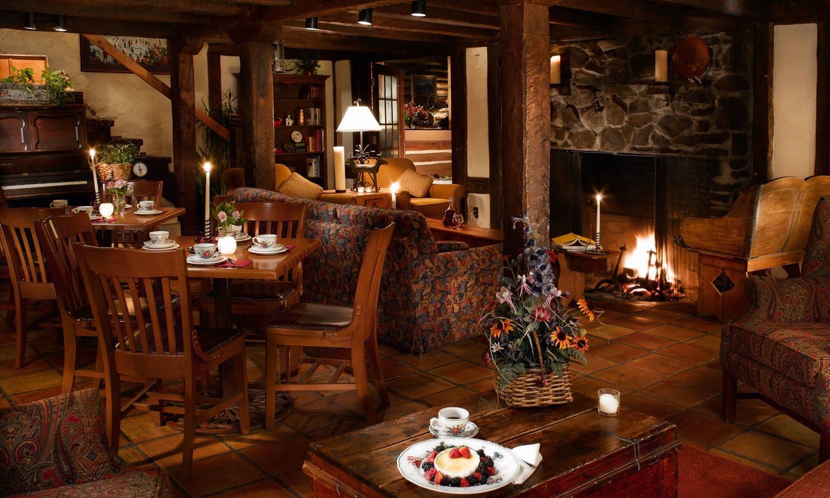 Keystone Cabin | Keystone Lodge Room | Historic B&B & Breakfast