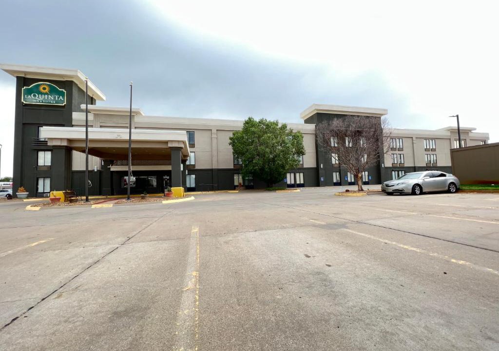 Salina Hotel | La Quinta by Wyndham Salina