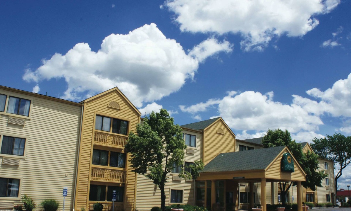 North Kansas City Hotel | La Quinta Inn by Wyndham Kansas City North
