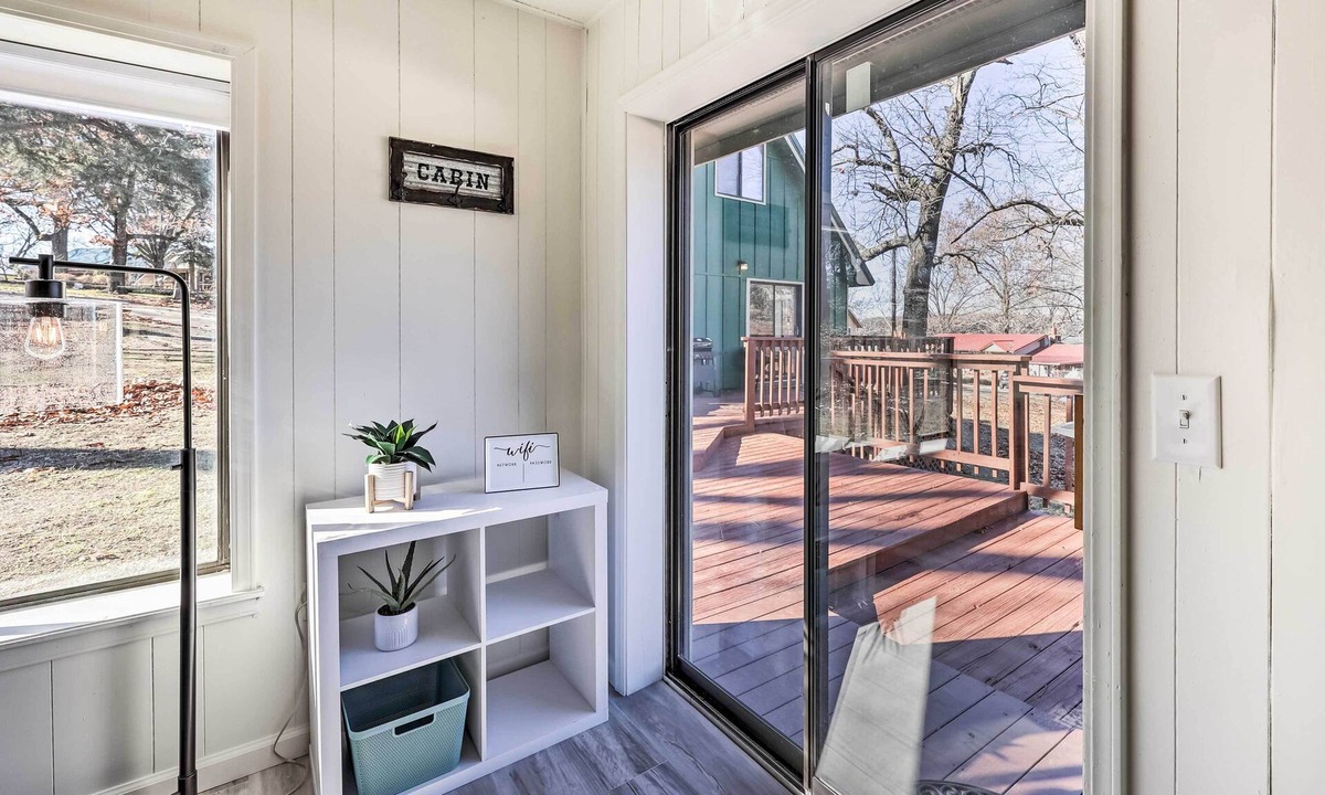 Grove Cottage | Lakefront Cabin: Boat Dock, Pool & Hot Tub