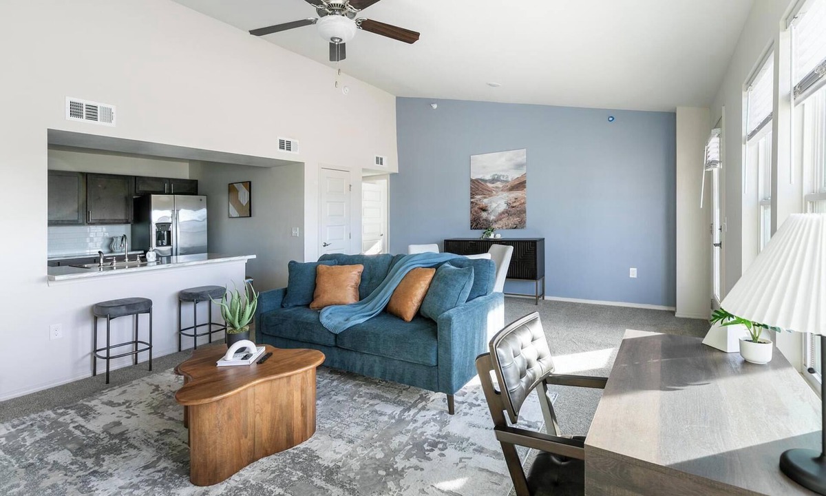 Yukon Apartment | Landing | Amazing 2BD, Gym, Clubhouse