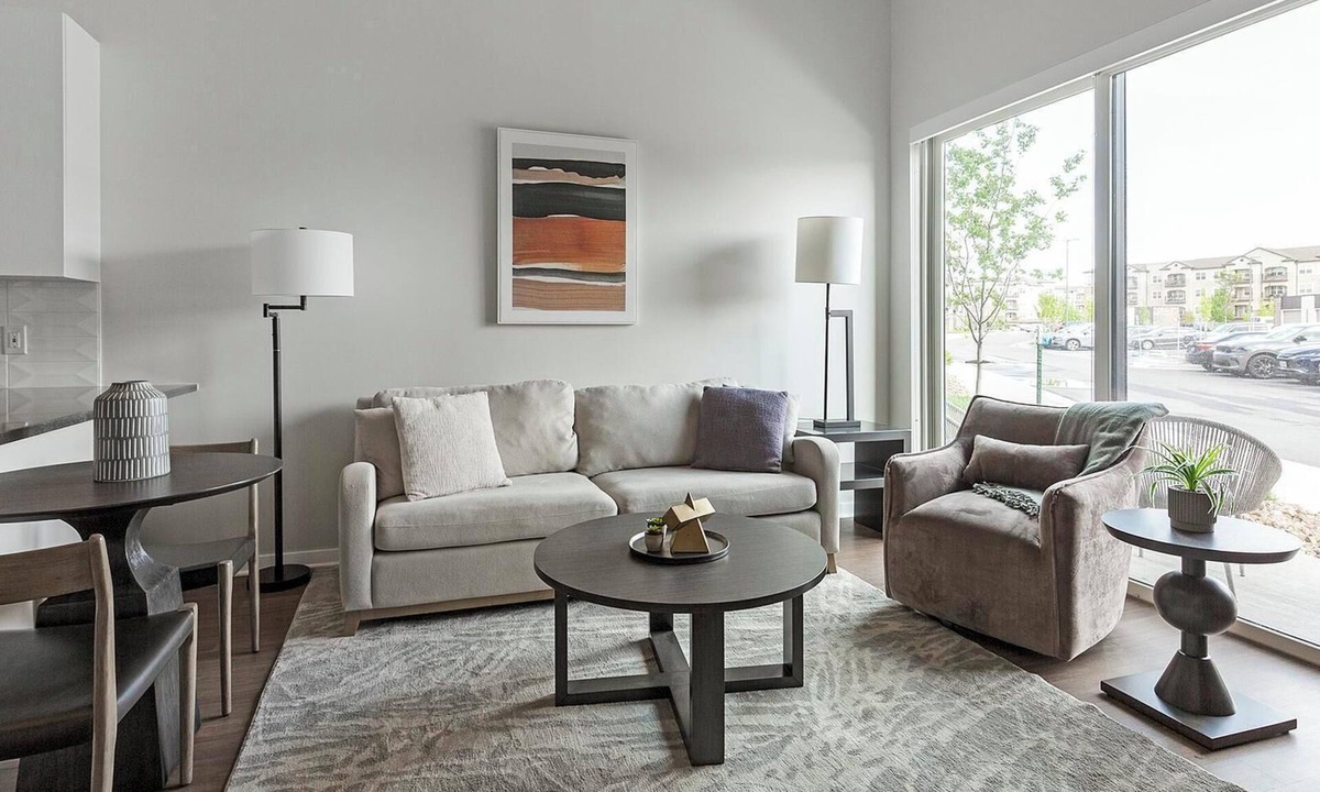 North Kansas City Apartment | Landing | Chic 1BD, Pool, Gym