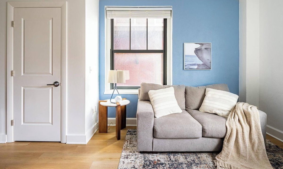 Financial District Apartment | Landing | Chic Studio, Game Room, Yoga Studio