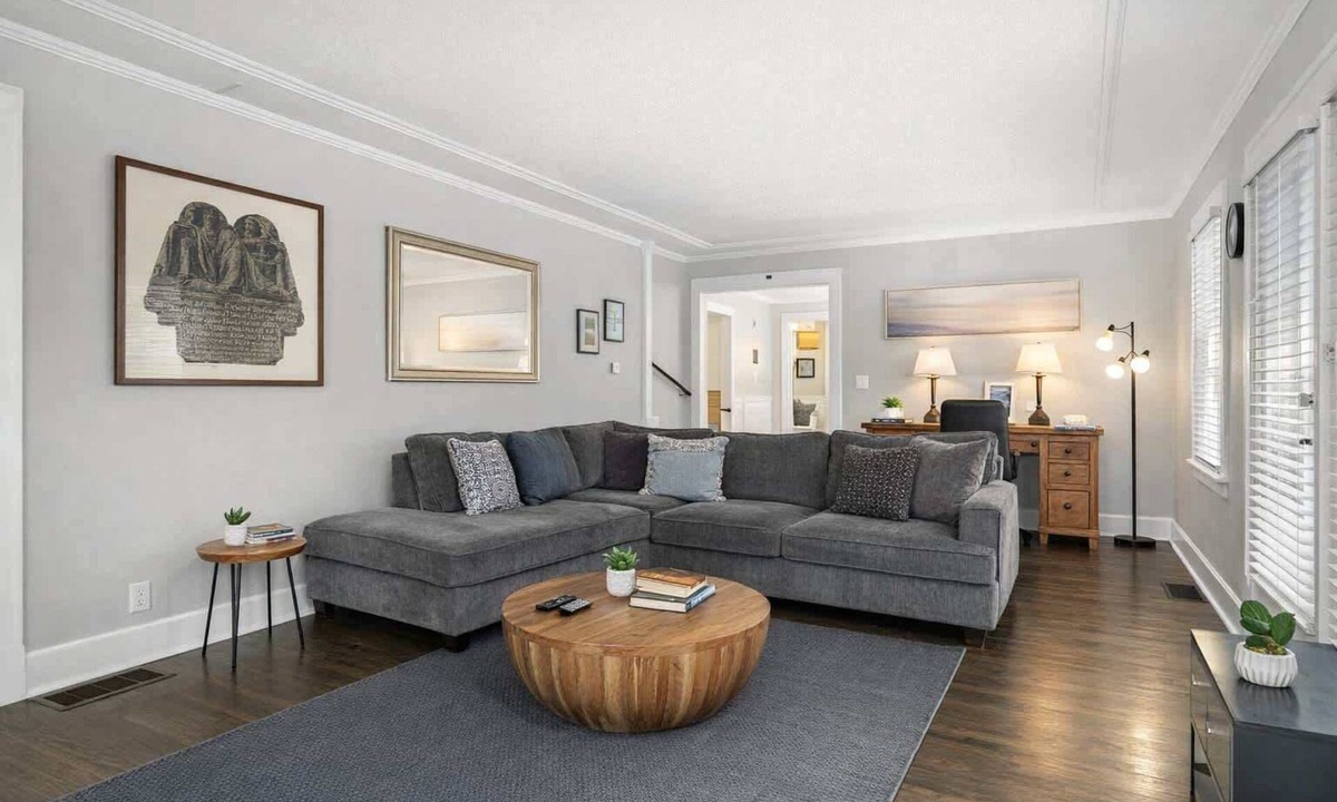 Mission House | Large Home 5BR|Sleeps 11|Family Fav
