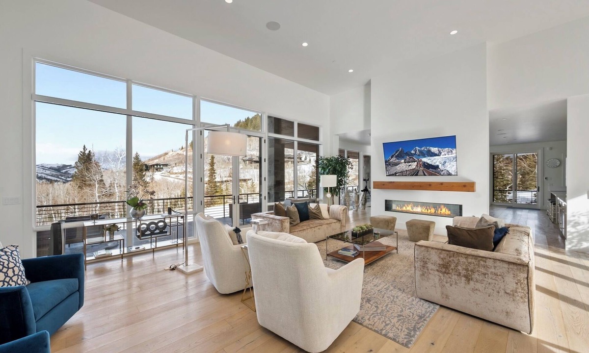 Park City House | Last Minute Savings! Luxury Ski-in, Ski-out Home with Hot Tub