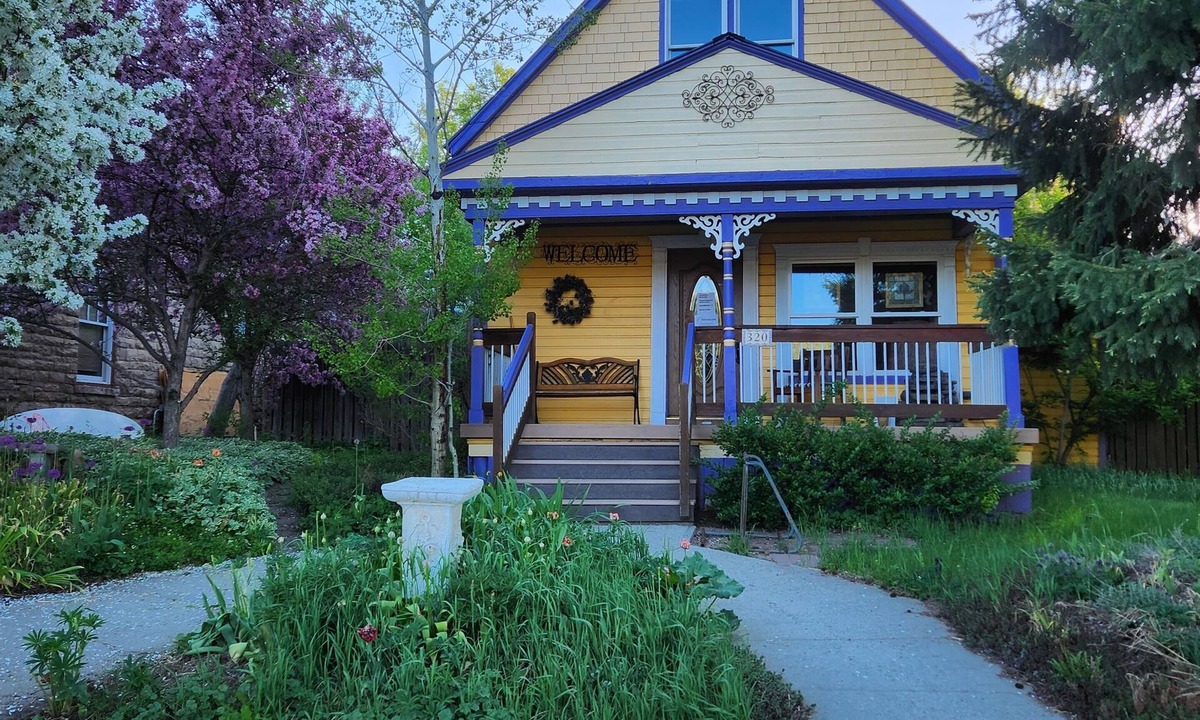 Old Town Cottage | Lavender House Victorian, romantic getaway in downtown steamboat, remodeled .
